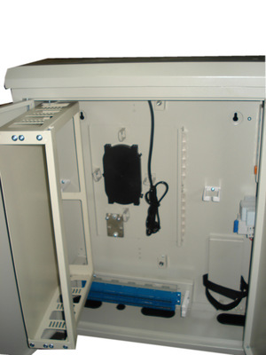 臨安銳達(dá)通信設(shè)備 大量供應(yīng)優(yōu)質(zhì)綜合機(jī)柜，賦能現(xiàn)代機(jī)房建設(shè)